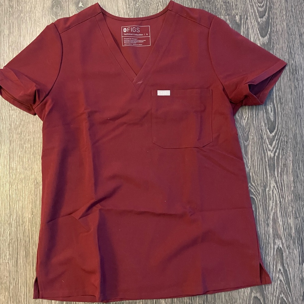 Burgundy Figs Scrub Top Size Small